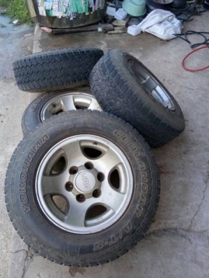 ขายแมกซ์อ๊อฟโรด ขอบ15 พร้อมยางถูกๆ