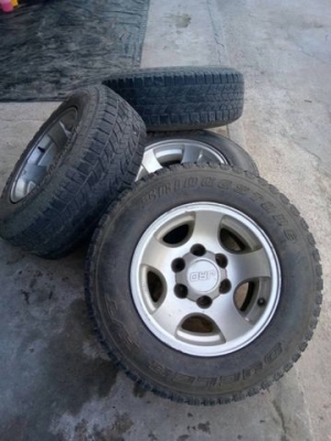 ขายแมกซ์อ๊อฟโรด ขอบ15 พร้อมยางถูกๆ