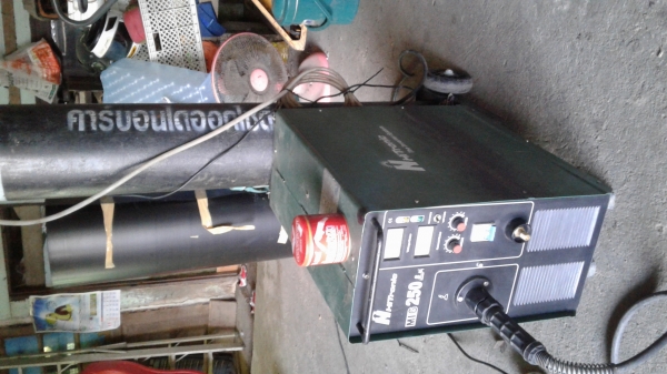 เครื่องเชื่อมhitronic mig250s+ถังco2