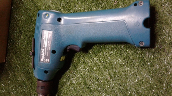 สว่านไร้สาย Makita รุ่น 6010DW