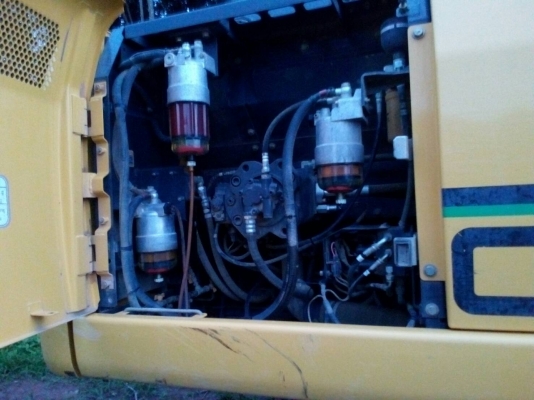 ขายดาวน์ รถแบ็คโฮ SUMITOMO SH210F-5 สภาพดี พร้อมใช้งาน