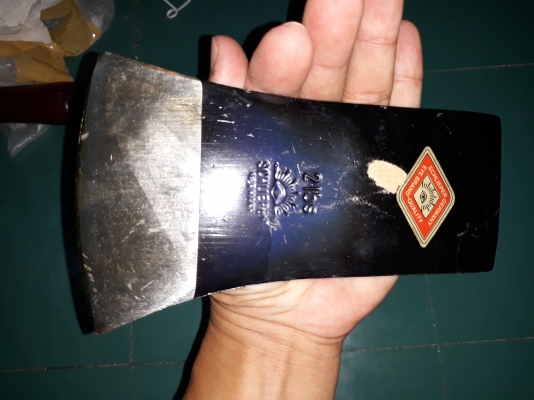 ขายหัวขวานตราตาขนาด2ปอน MADE IN GERMANY.ใหม่เก่าเก็บ