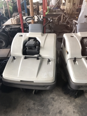 ขายด่วน รถกวาด ถนนเดินตาม มีระบบเก็บฝุ่นในตัว เครือง honda ใช้กวาด ลานกว้าง ถนนหมู่บ้าน สภาพพร้อมใช้งาน คันละ 20000