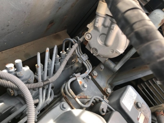 ขายรถแบคโฮ KOMATSU PC228US-3 (เทียบเท่ารุ่น 7) รถนอกนำเข้าจากญี่ปุ่น สภาพสวยพร้อมใช้งาน มีVDOการทำงานครับ ขายรถแบคโฮ KOMATSU PC228US-3 (เทียบเท่ารุ่น 7) รถนอกนำเข้าจากญี่ปุ่น สภาพสวยพร้อมใช้งาน มีVDOการทำงานครับ