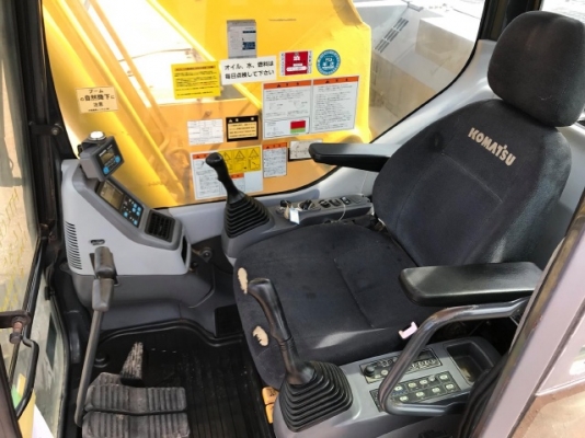 ขายรถแบคโฮ KOMATSU PC228US-3 (เทียบเท่ารุ่น 7) รถนอกนำเข้าจากญี่ปุ่น สภาพสวยพร้อมใช้งาน มีVDOการทำงานครับ ขายรถแบคโฮ KOMATSU PC228US-3 (เทียบเท่ารุ่น 7) รถนอกนำเข้าจากญี่ปุ่น สภาพสวยพร้อมใช้งาน มีVDOการทำงานครับ