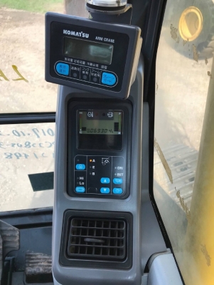 ขายรถแบคโฮ KOMATSU PC228US-3 (เทียบเท่ารุ่น 7) รถนอกนำเข้าจากญี่ปุ่น สภาพสวยพร้อมใช้งาน มีVDOการทำงานครับ ขายรถแบคโฮ KOMATSU PC228US-3 (เทียบเท่ารุ่น 7) รถนอกนำเข้าจากญี่ปุ่น สภาพสวยพร้อมใช้งาน มีVDOการทำงานครับ