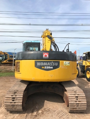 ขายรถแบคโฮ KOMATSU PC228US-3 (เทียบเท่ารุ่น 7) มีลายหัวกระแทก รถนอกนำเข้าจากญี่ปุ่น สภาพสวยพร้อมใช้ มีVDOครับ