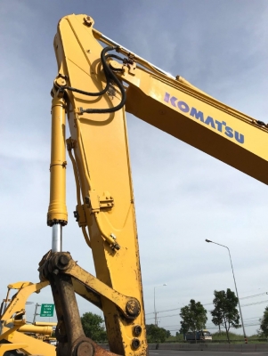 ขายรถแบคโฮ KOMATSU PC228US-3 (เทียบเท่ารุ่น 7) มีลายหัวกระแทก รถนอกนำเข้าจากญี่ปุ่น สภาพสวยพร้อมใช้ มีVDOครับ