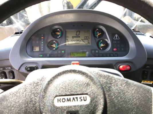 ขายรถตักล้อยาง KOMATSU WA380-6 ปี 2012 รถนอกนำเข้าจากญี่ปุ่น สภาพสวยพร้อมใช้งาน มีVDOการทำงานครับ ขายรถตักล้อยาง KOMATSU WA380-6 ปี 2012 รถนอกนำเข้าจากญี่ปุ่น สภาพสวยพร้อมใช้งาน มีVDOการทำงานครับ