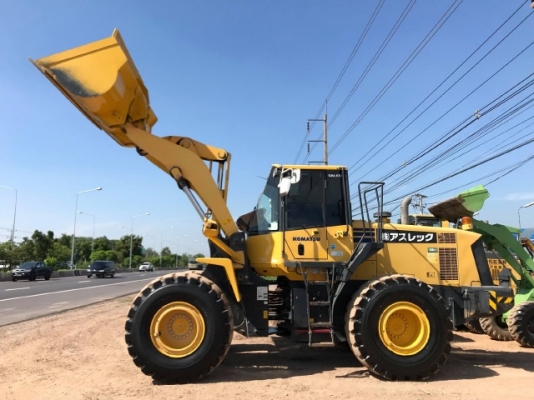 ขายรถตักล้อยาง KOMATSU WA380-6 ปี 2012 รถนอกนำเข้าจากญี่ปุ่น สภาพสวยพร้อมใช้งาน มีVDOการทำงานครับ ขายรถตักล้อยาง KOMATSU WA380-6 ปี 2012 รถนอกนำเข้าจากญี่ปุ่น สภาพสวยพร้อมใช้งาน มีVDOการทำงานครับ