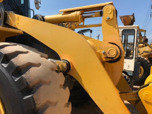 ขายรถตักล้อยาง KOMATSU WA380-6 ปี 2012 รถนอกนำเข้าจากญี่ปุ่น สภาพสวยพร้อมใช้งาน มีVDOการทำงานครับ ขายรถตักล้อยาง KOMATSU WA380-6 ปี 2012 รถนอกนำเข้าจากญี่ปุ่น สภาพสวยพร้อมใช้งาน มีVDOการทำงานครับ