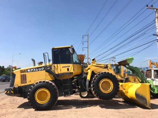 ขายรถตักล้อยาง KOMATSU WA380-6 ปี 2012 รถนอกนำเข้าจากญี่ปุ่น สภาพสวยพร้อมใช้งาน มีVDOการทำงานครับ ขายรถตักล้อยาง KOMATSU WA380-6 ปี 2012 รถนอกนำเข้าจากญี่ปุ่น สภาพสวยพร้อมใช้งาน มีVDOการทำงานครับ