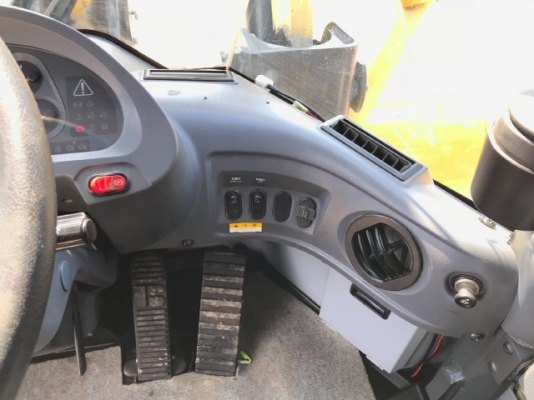 ขายรถตักล้อยาง KOMATSU WA380-6 ปี 2012 รถนอกนำเข้าจากญี่ปุ่น สภาพสวยพร้อมใช้งาน มีVDOการทำงานครับ ขายรถตักล้อยาง KOMATSU WA380-6 ปี 2012 รถนอกนำเข้าจากญี่ปุ่น สภาพสวยพร้อมใช้งาน มีVDOการทำงานครับ