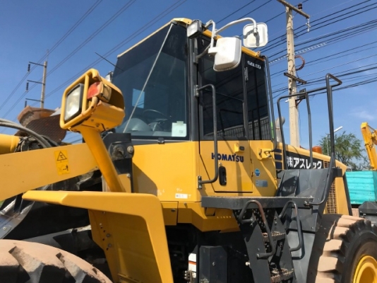 ขายรถตักล้อยาง KOMATSU WA380-6 ปี 2012 รถนอกนำเข้าจากญี่ปุ่น สภาพสวยพร้อมใช้งาน มีVDOการทำงานครับ ขายรถตักล้อยาง KOMATSU WA380-6 ปี 2012 รถนอกนำเข้าจากญี่ปุ่น สภาพสวยพร้อมใช้งาน มีVDOการทำงานครับ