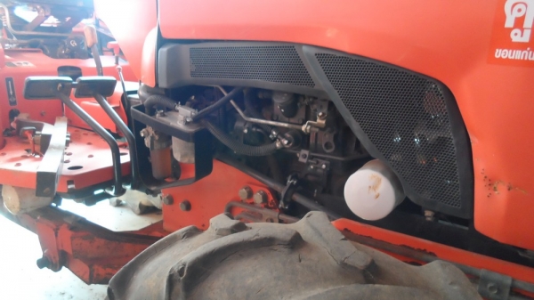 แทรกเตอร์ L3008 พร้อมใบดัน ราคาเบาๆ