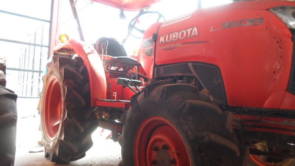 L3608 + ใบมีดดันดิน ราคาเบาๆเพียง 210,000 เท่านั้น