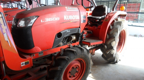 L3608 + ใบมีดดันดิน ราคาเบาๆเพียง 210,000 เท่านั้น