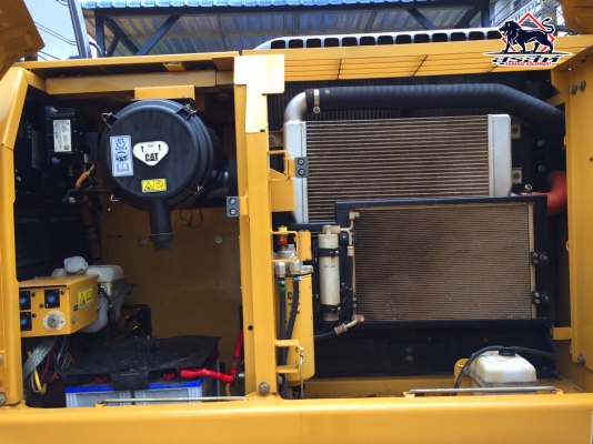 ขายรถแบ็คโฮ CAT 320D (Japan) ใช้งานเพียง 6,774 ชั่วโมง สภาพนางฟ้า