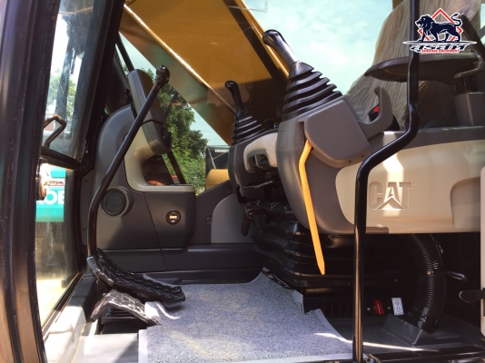 ขายรถแบ็คโฮ CAT 320D (Japan) ใช้งานเพียง 6,774 ชั่วโมง สภาพนางฟ้า
