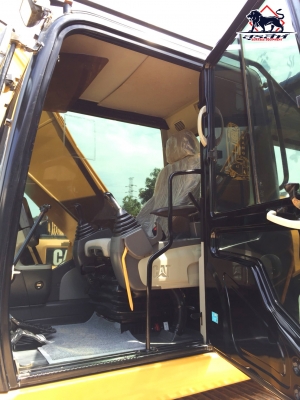 ขายรถแบ็คโฮ CAT 320D (Japan) ใช้งานเพียง 6,774 ชั่วโมง สภาพนางฟ้า