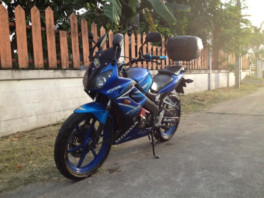 ขาย CBR150 แนวทัวร์ริ่ง วิงดีมากไกลๆสบายๆ ราคา 24,000 บาท -เครื่องดีมาก เสียงท่อนุ่มๆ ทะเบียน 61 เอกสารพร้อมโอนขนส่ง 093-957-8297 ID : note07957 FB : https://www.facebook.com/Note4miniChaly/