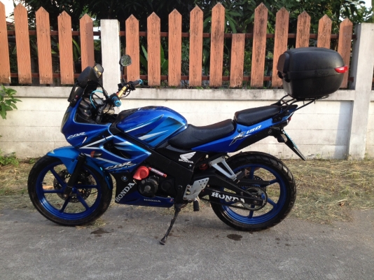 ขาย CBR150 แนวทัวร์ริ่ง วิงดีมากไกลๆสบายๆ ราคา 24,000 บาท -เครื่องดีมาก เสียงท่อนุ่มๆ ทะเบียน 61 เอกสารพร้อมโอนขนส่ง 093-957-8297 ID : note07957 FB : https://www.facebook.com/Note4miniChaly/
