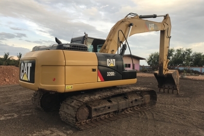ขาย!! >>> CAT 320D2 ไมล์ 3,500 ชั่วโมง เอกสารเล่มทะเบียน สวยแห้งเดิม <<< เบอร์ติดต่อ 098-7155789 086-4631102