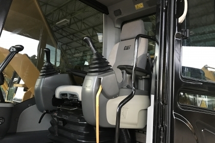 ขาย!! >>> CAT 320D2 ไมล์ 3,500 ชั่วโมง เอกสารเล่มทะเบียน สวยแห้งเดิม <<< เบอร์ติดต่อ 098-7155789 086-4631102