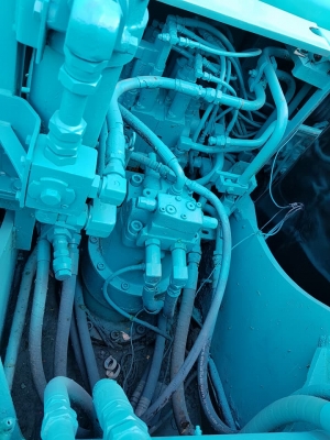 โกเบ 200 มาค์ร 5 ทะเบียนครบ ไฟฟ้าครบ ทำงาน 20,xxx ชั่วโมง ทำสีใหม่สวยกริบ