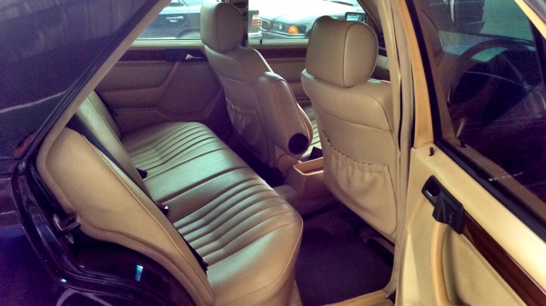 Benz E220 เบนซิน + LPG ปี 1994