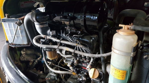 ขาย รถขุด KOMATSU รุ่น PC40FR  มือสองญี่ปุ่น แทรกเหล็ก สลัก บูทเอวแน่น 100\% มีไลน์กระแทก เอวแน่น สวยพร้อมใช้งาน มือถือ 0818753444