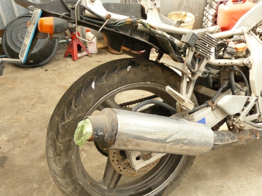 ขายด่วน ฮอนด้า CBR 250 ซีซี จดทะเบียนปี 2534 (1991) ขายด่วน ฮอนด้า CBR 250 ซีซี จดทะเบียนปี 2534 (1991)
