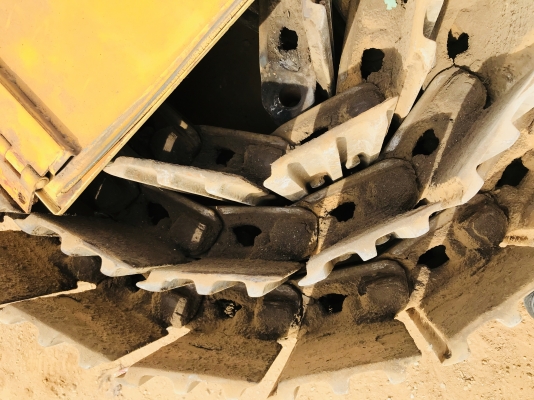 ขายโซ่พร้อมใบใส่KOMATSU PC120-3สวยๆ ขายโซ่พร้อมใบใส่KOMATSU PC120-3สวยๆ