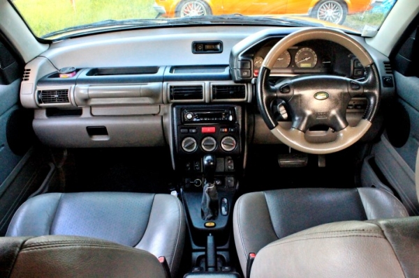 ขาย/แลก/เทิร์น Land Rover ปี02 4WD 168,000