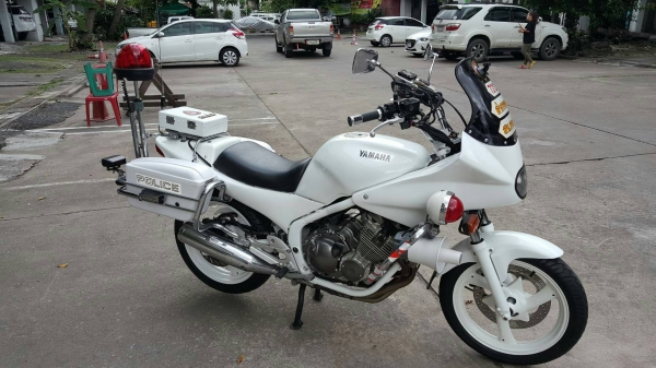 Yamaha XJ 600 Diversion  70000บาท