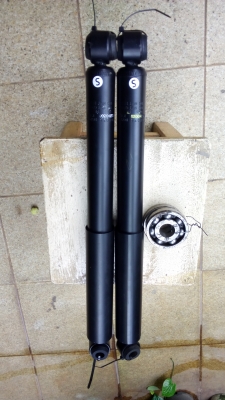 โช้คคูหลัง รีโว่ ถอดป้ายเเดง