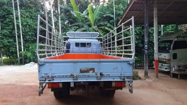 ISUZU NPR 120แรงม้า ปี40 เครื่องดี ฝาขาว คัทซีสวย ยาว5ม. เล่มพร้อม ราคาต่อรองได้ สภาพสวย พร้อมใช้งาน ติดต่อ 0872976734