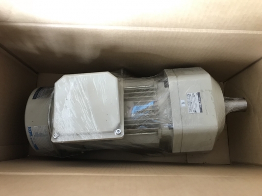 ขายมอเตอร์เกียร์ Cycro drive Sumitomo 2HP. 380V อัตราทด 1:11 มีระบบเบรคในตัว ของใหม่ในกล่อง ไม่เคยใช้งาน มี 2ตัวครับ ขายมอเตอร์เกียร์ Cycro drive Sumitomo 2HP. 380V อัตราทด 1:11 มีระบบเบรคในตัว ของใหม่ในกล่อง ไม่เคยใช้งาน มี 2ตัวครับ