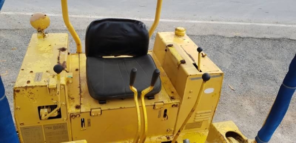 ขายด่วนรถแทรกเตอร์ตักดินดันดินมิตซูบิชิBS300รถนอกสถาพดีเพิ่งนำเข้ามาใหม่ยังไม่เคยใช้งานในเมืองไทยเลย