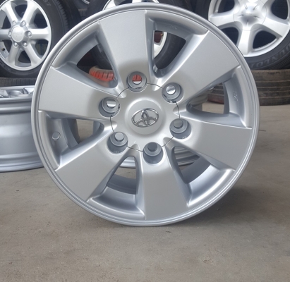 ขายล้อTOYOTA PRERUNNER ขอบ15  6รู 4 ล้อ