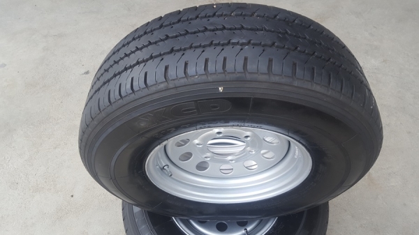 ล้อกะทะผ่าใหม่ขอบ14 ยาง215R14 XCD ปี 15  2 ล้อ