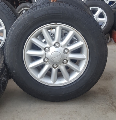 ขายล้อISUZU ขอบ15 ยาง215/70/15   4 ล้อ