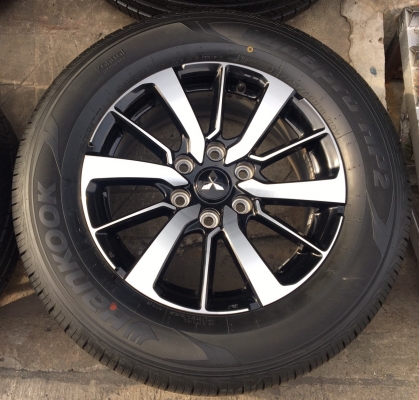 ล้อแม็ก Mitsu All New Pajero Sport ตัวท๊อป ขอบ 18 พร้อมยางป้ายแดง 265-60-18 ปี 17