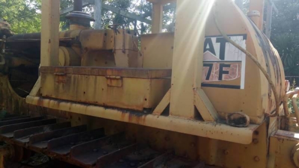 ขาย 555,000 แทกเตอร CAT-D7F  เครื่องดี ปั้มแรง เอกสารเล่มทะเบียน  รถยุ โคราช  โทร0610710295