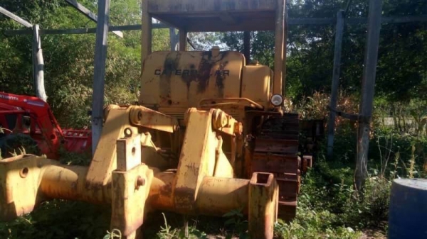 ขาย 555,000 แทกเตอร CAT-D7F  เครื่องดี ปั้มแรง เอกสารเล่มทะเบียน  รถยุ โคราช  โทร0610710295