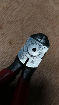 100บ.ส่งถึงบ้านฟรีโทร 083-2000058 LINE ID: line832923 a7. คีมตัดยี่ห้อKEIBA 2 อัน