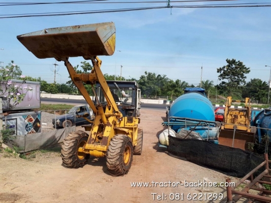 ขาย รถตักล้อยางเอวอ่อน KOMATSU 507 สภาพดี นำเข้า เก่าญี่ปุ่นแท้ เป็นตู้เก๋ง มาเดิมๆครับ ขาย รถตักล้อยางเอวอ่อน KOMATSU 507 สภาพดี นำเข้า เก่าญี่ปุ่นแท้ เป็นตู้เก๋ง มาเดิมๆครับ