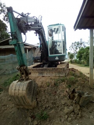 ขายรถแบคโฮ Komatsu pc50UU ราคาถูก ทะเบียนเต็ม ขายรถแบคโฮ Komatsu pc50UU ราคาถูก ทะเบียนเต็ม