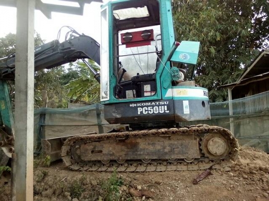 ขายรถแบคโฮ Komatsu pc50UU ราคาถูก ทะเบียนเต็ม
