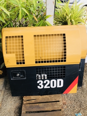 ขาย เหมา ฝาข้าง กล่องเเบต ฝาครอบเครื่อง CAT320D